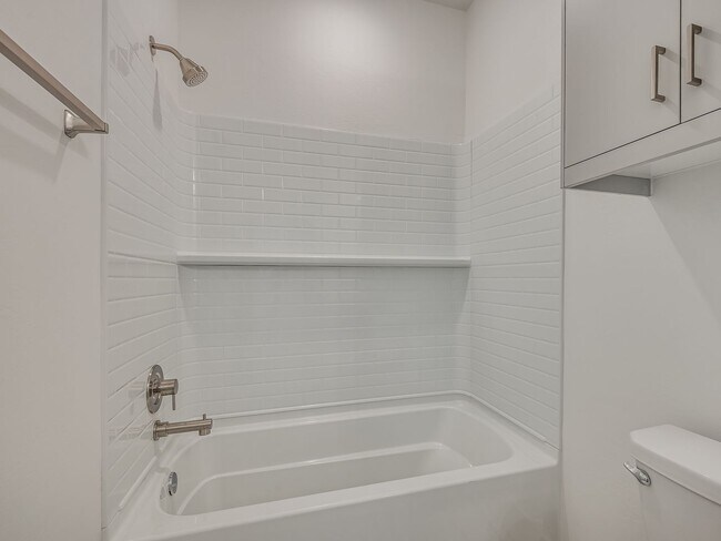 Building Photo - Beautiful New Construction Home in Oklahom...