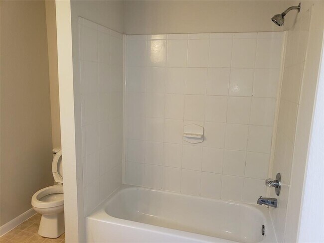 Building Photo - 12063 Mallard Stream Ct