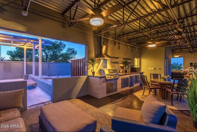 Building Photo - 7020 E 1st Ave