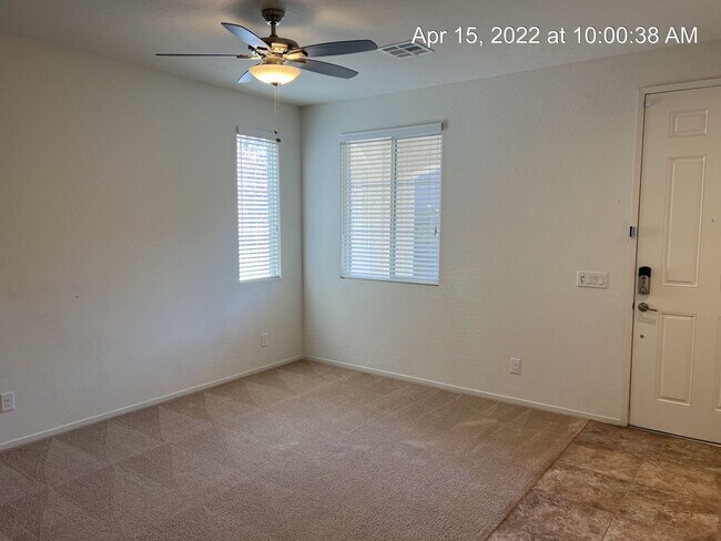 Building Photo - 3 Bedroom w/ Rooftop Deck in Providence