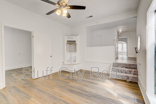 Building Photo - 3573 Spottswood Ave
