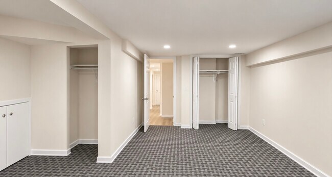 Building Photo - 5019 N Major Ave