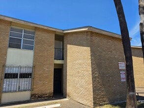 Building Photo - 5302 Springfield Ave