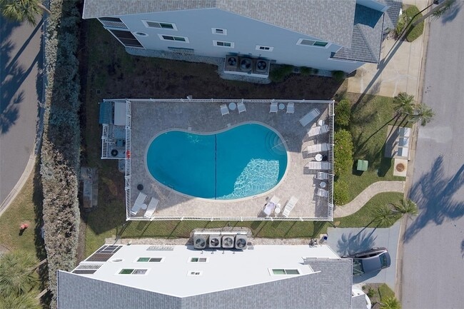 Building Photo - 911 Harbour House Dr