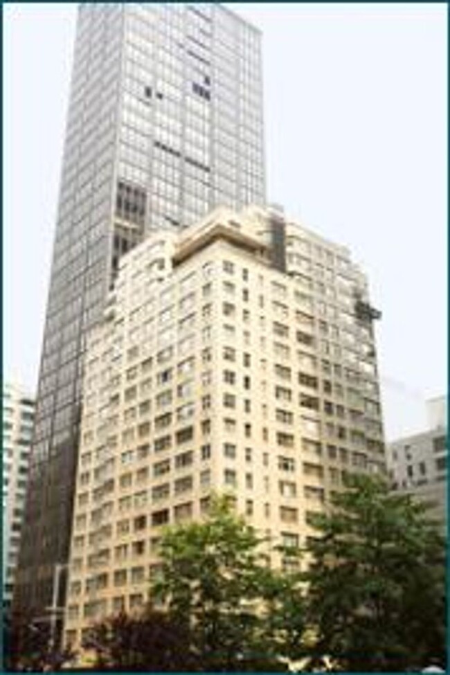 Building Photo - 77 W 55th St