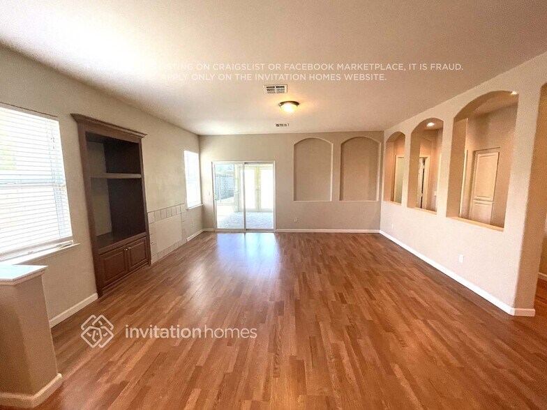 Building Photo - 34693 Yarrow Ct