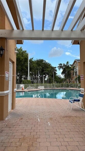 Building Photo - 17720 NW 73rd Ave