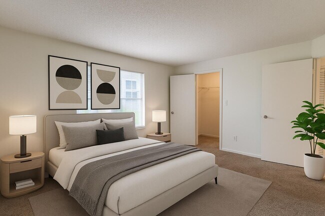 Building Photo - 1000 Crystal Way