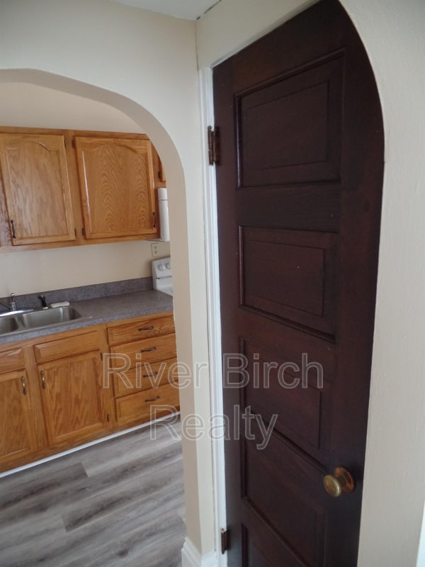 Building Photo - 457 W Lawrence Ave