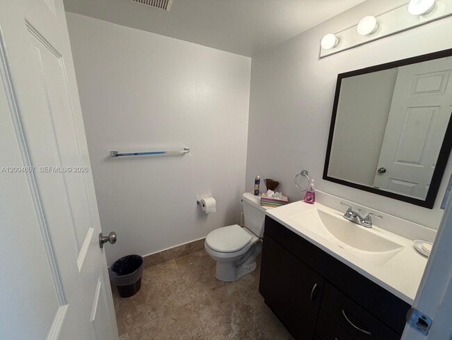 Building Photo - 12651 SW 16th Ct