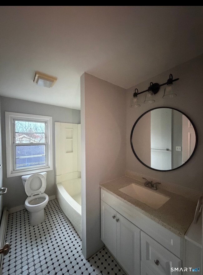 Building Photo - 118 Union Ave