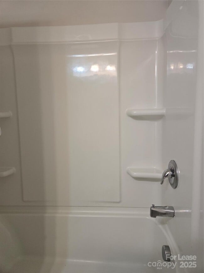 Building Photo - 525 San Marco Dr