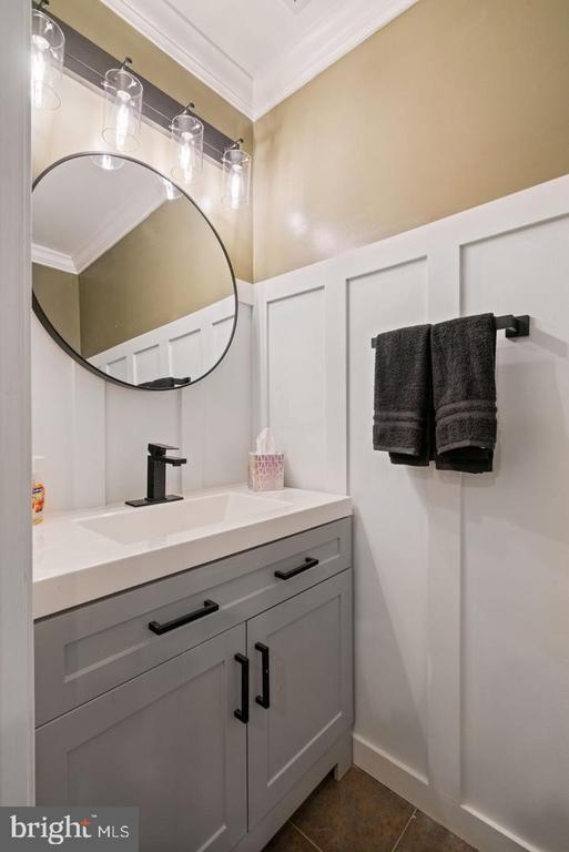 Building Photo - 26147 Lands End Dr