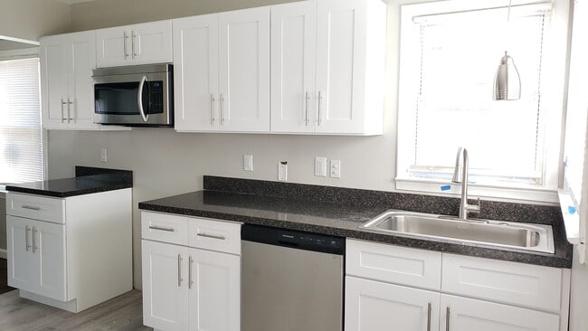 Building Photo - 11357 Winston