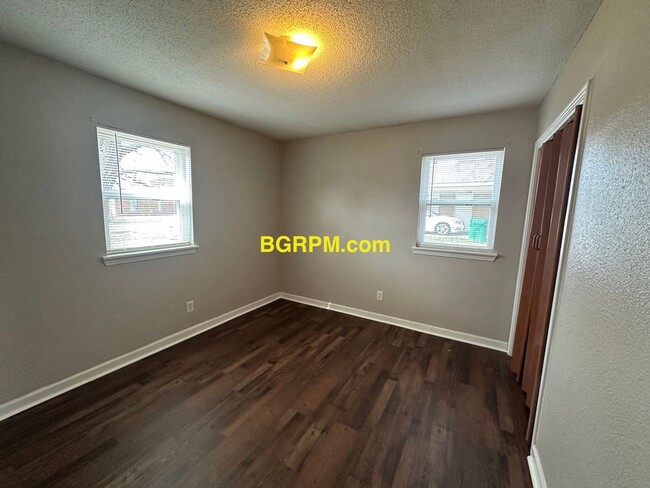 Building Photo - 6 Waterfront Dr