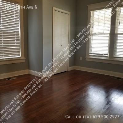 Building Photo - 1821 10th Ave N