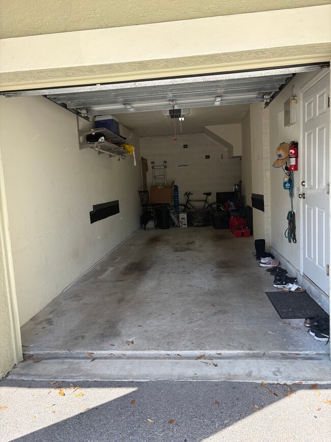 Building Photo - 404 Belmont Pl