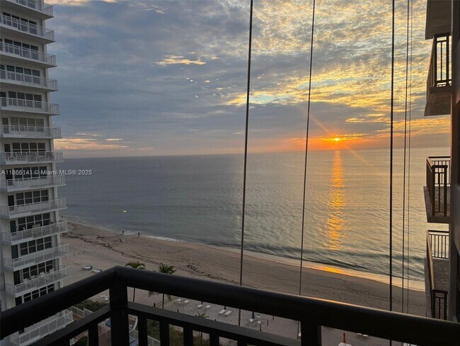 Building Photo - 3800 Galt Ocean Dr