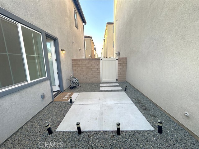 Building Photo - 16134 Paddock Ave