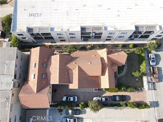 Building Photo - 14105 Fonthill Ave