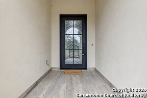 Building Photo - 661 inner