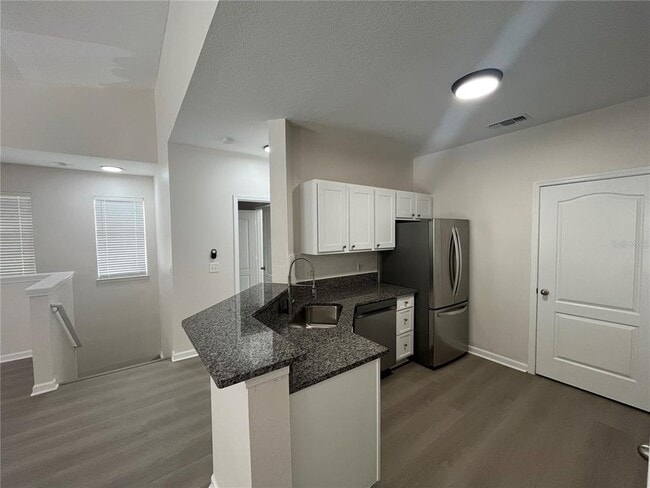 Building Photo - 18105 Villa Creek Dr