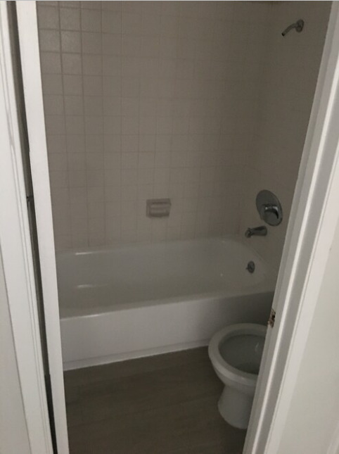 Bathroom - Crenshaw Wilshire Apartments