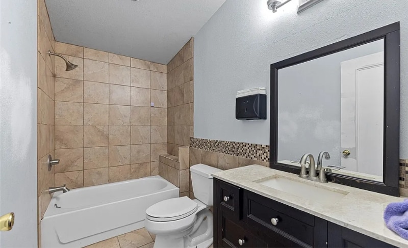 Building Photo - 159 E Crescent Harbor Rd