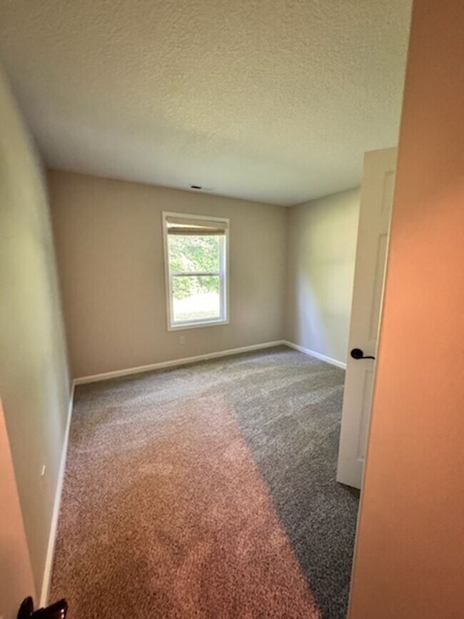 Building Photo - 7521 Haida Way