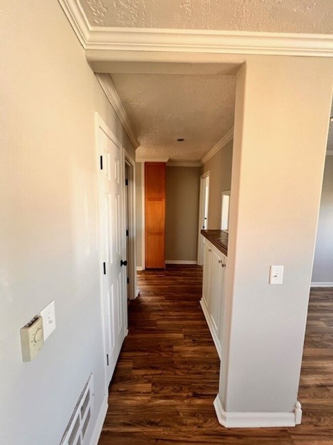Building Photo - Nice North Bend Home!