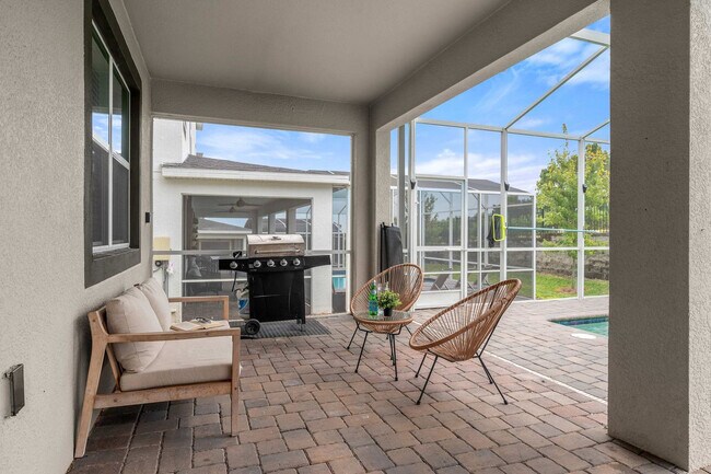 Building Photo - 9052 Sommerset Hills Dr