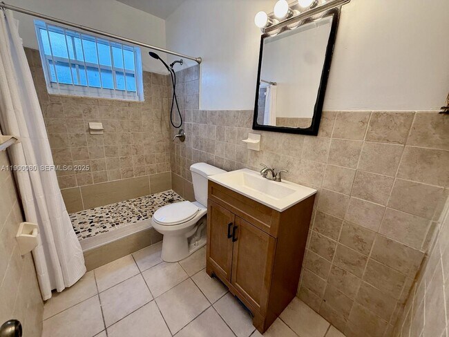 Building Photo - 8000 Tatum Waterway Dr