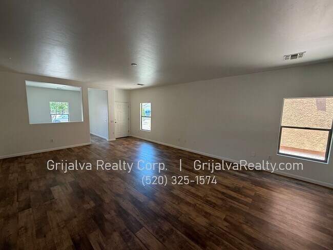 Building Photo - Beautiful 3-Bedroom Rancho Sahuarita Home for Rent *MOVE-IN SPECIAL* (Pima Mine Rd/Rancho Sahuarita)