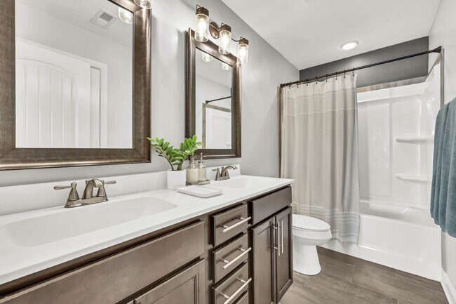 Building Photo - 505 Sourwood Dr