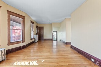 Building Photo - 2223 Pleasant Ave