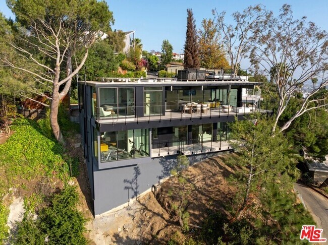 Building Photo - 5671 Spreading Oak Dr