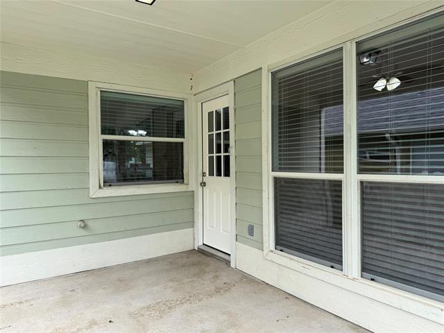 Building Photo - 413 Hilltop Dr