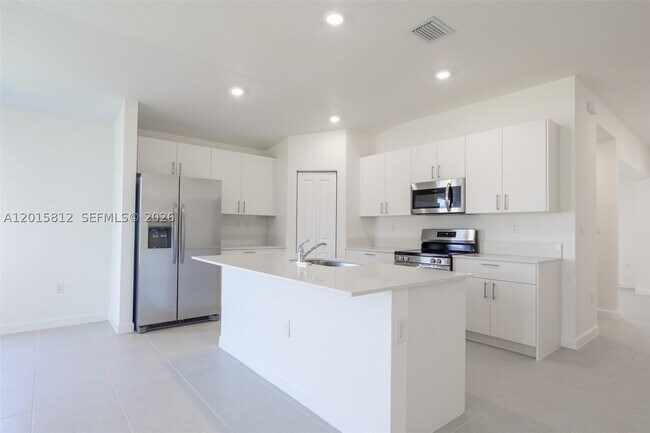 Building Photo - 17564 SW 285th St