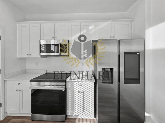 Building Photo - 1820 Klamath Rd S