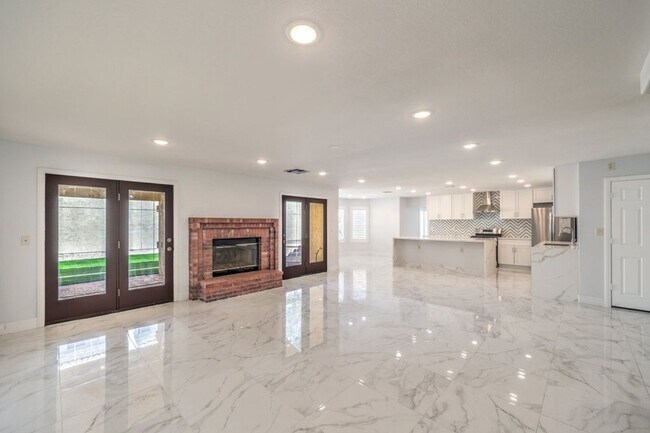 Building Photo - 3743 Lone Mesa Dr