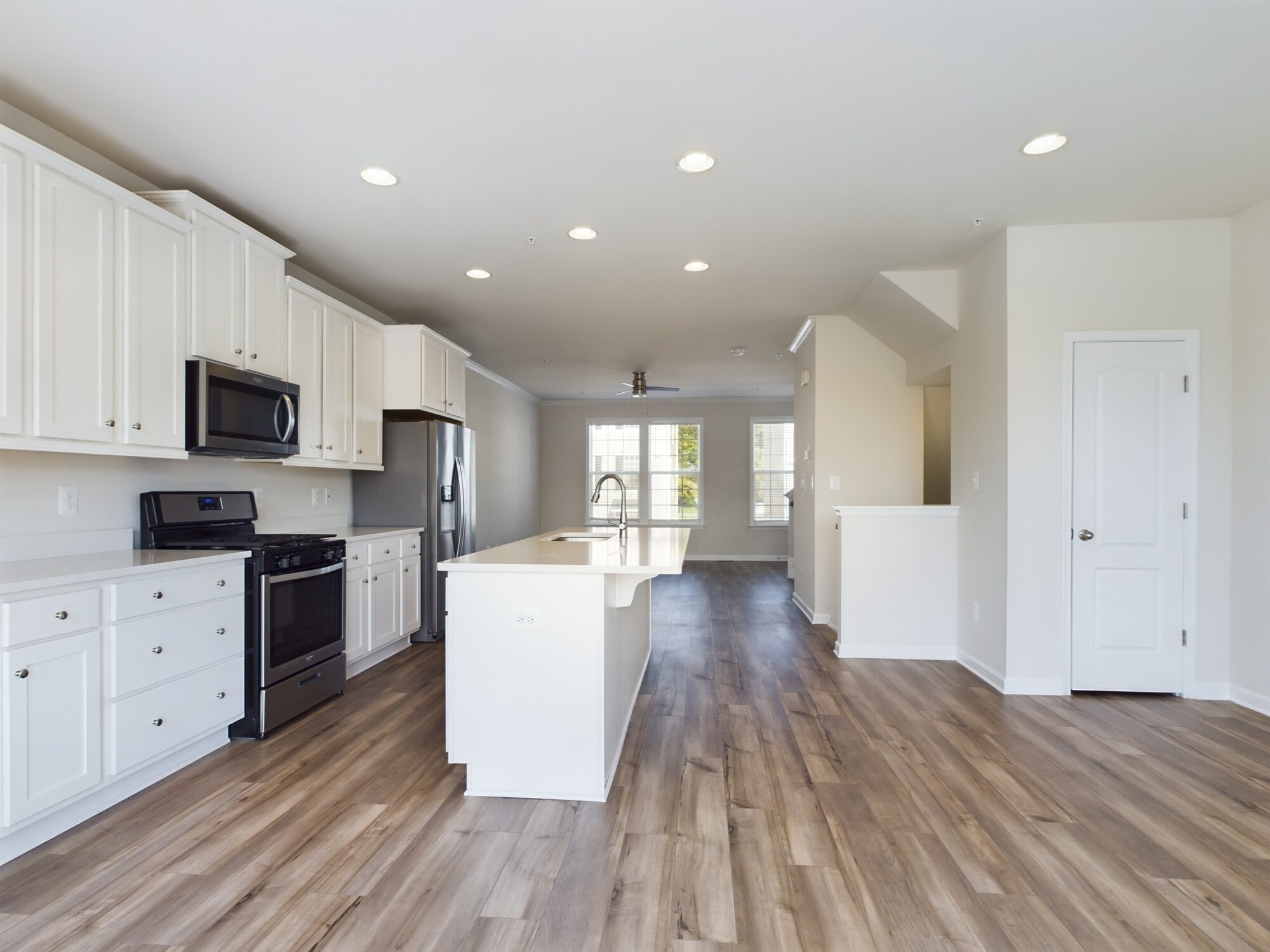 Building Photo - 25 Chester Ct