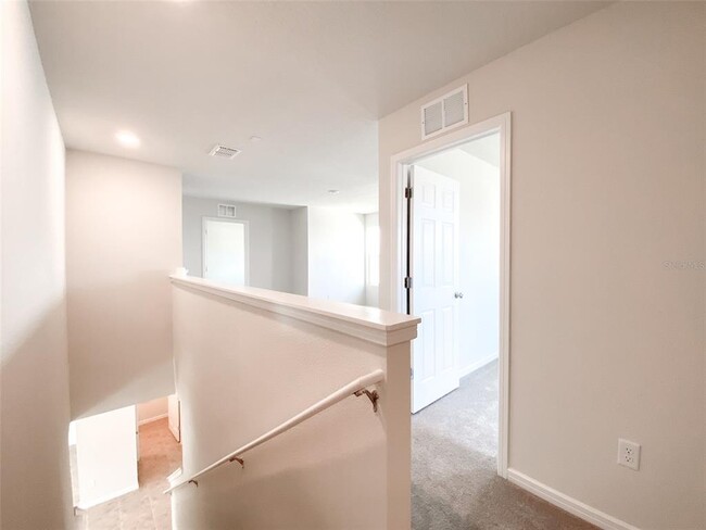 Building Photo - 1564 Aspen Ave