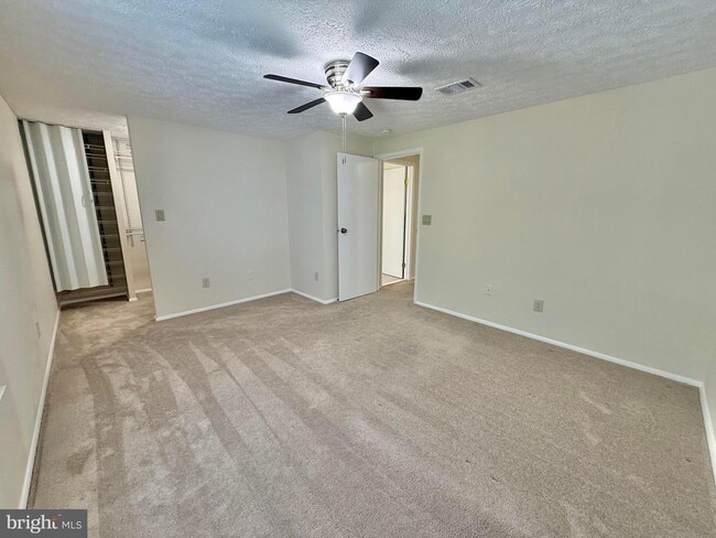 Building Photo - 8440 Rocky Knob Ct