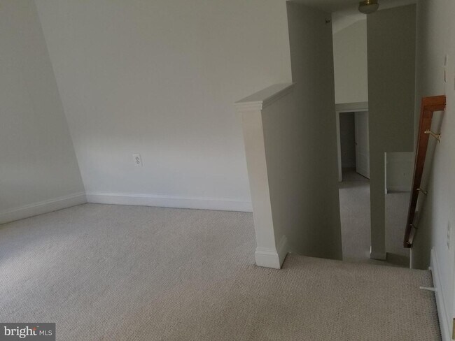 Building Photo - 12824 Clarksburg Square Rd