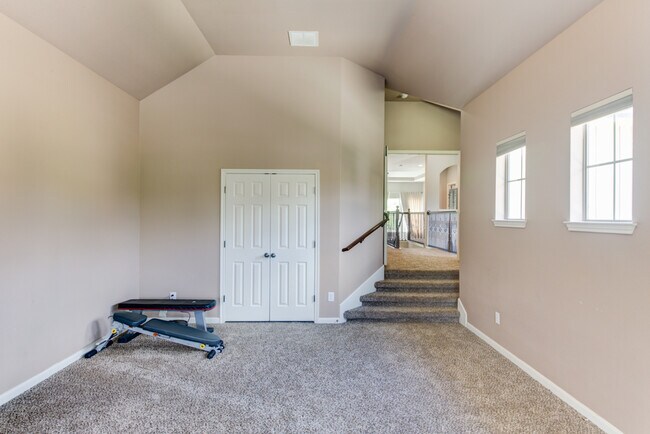 Building Photo - 308 Entrada Way