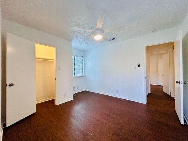 Building Photo - 8325 Fathom Cir