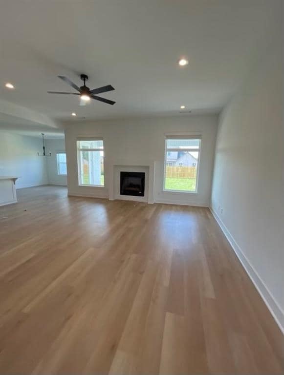 Building Photo - 5837 Lavender Ave