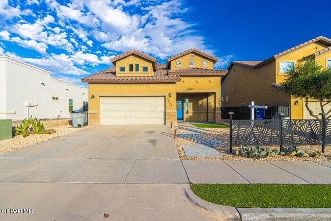 Primary Photo - 2058 Bluff Creek St