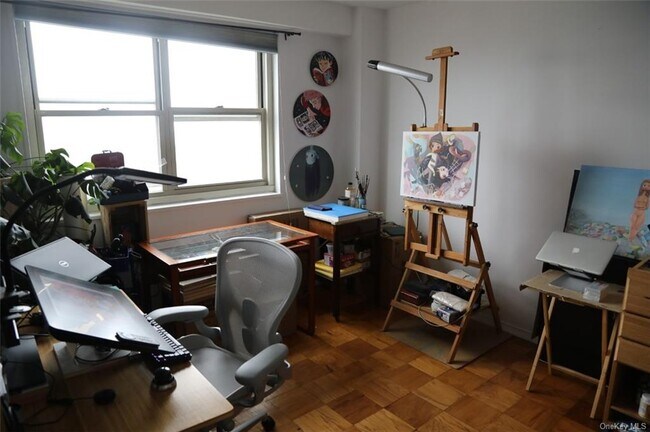 Building Photo - 30 Lake St