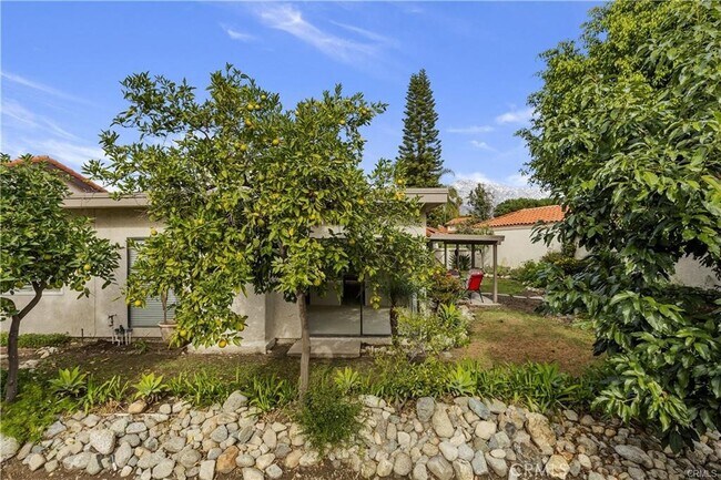 Building Photo - 1364 Orchard Cir